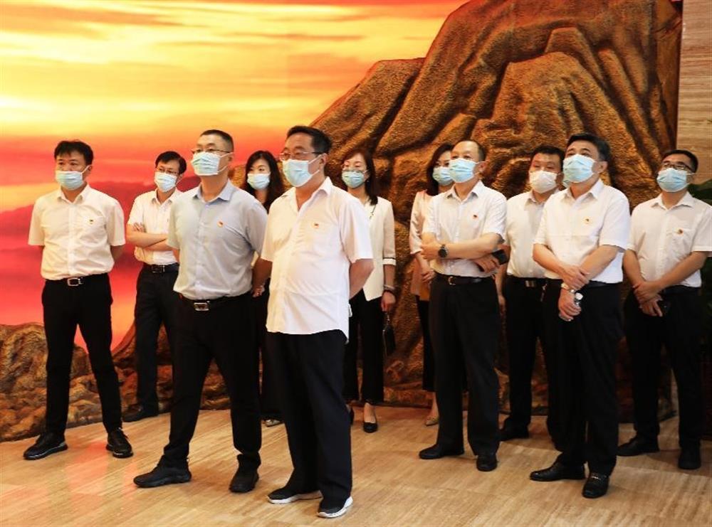 濟南產(chǎn)發(fā)集團組織開展迎“七一”暨 黨史學(xué)習教育主題活動